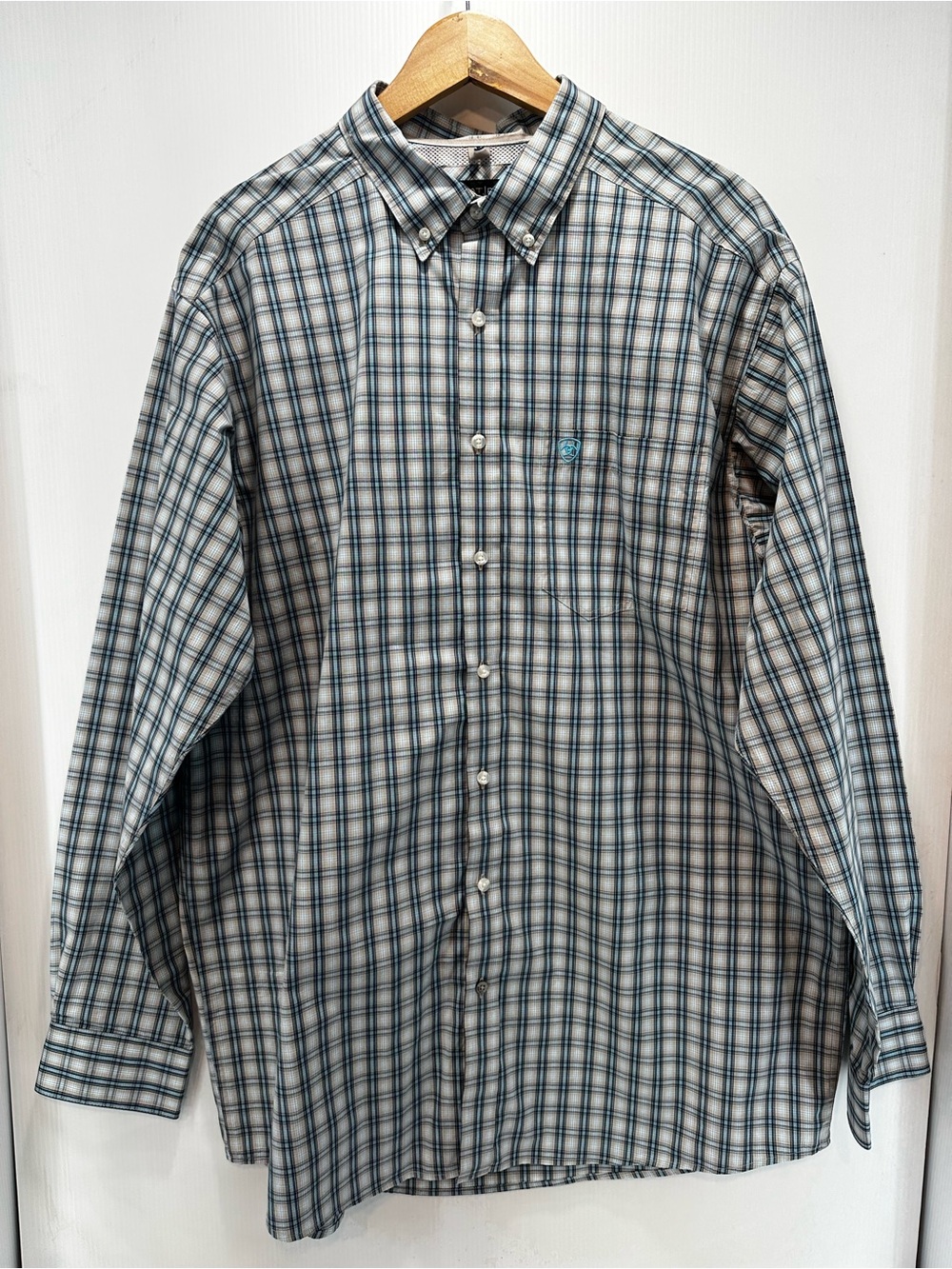 Ariat Pro Series Button Down XL Tall Long Sleeve Plaid Like New!